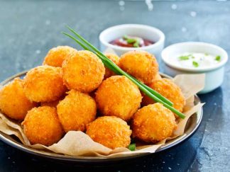 CROQUETTES DE MORUE  (Tortas de Bacalao)