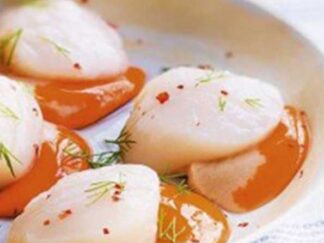 NOIX DE ST JACQUES AVEC CORAIL